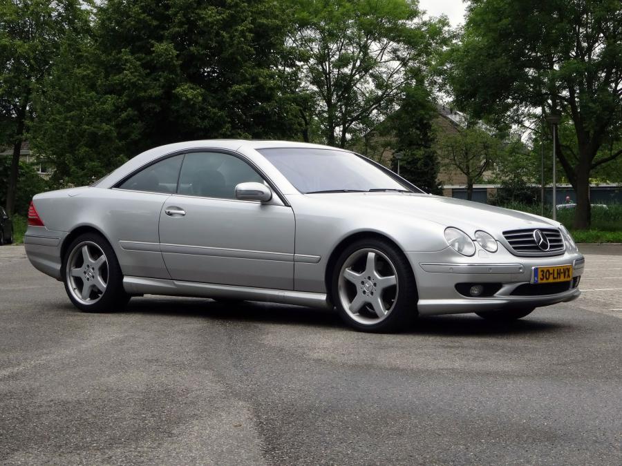  Mercedes-Benz CL63 AMG 2001 года  (фото 3 из 12)